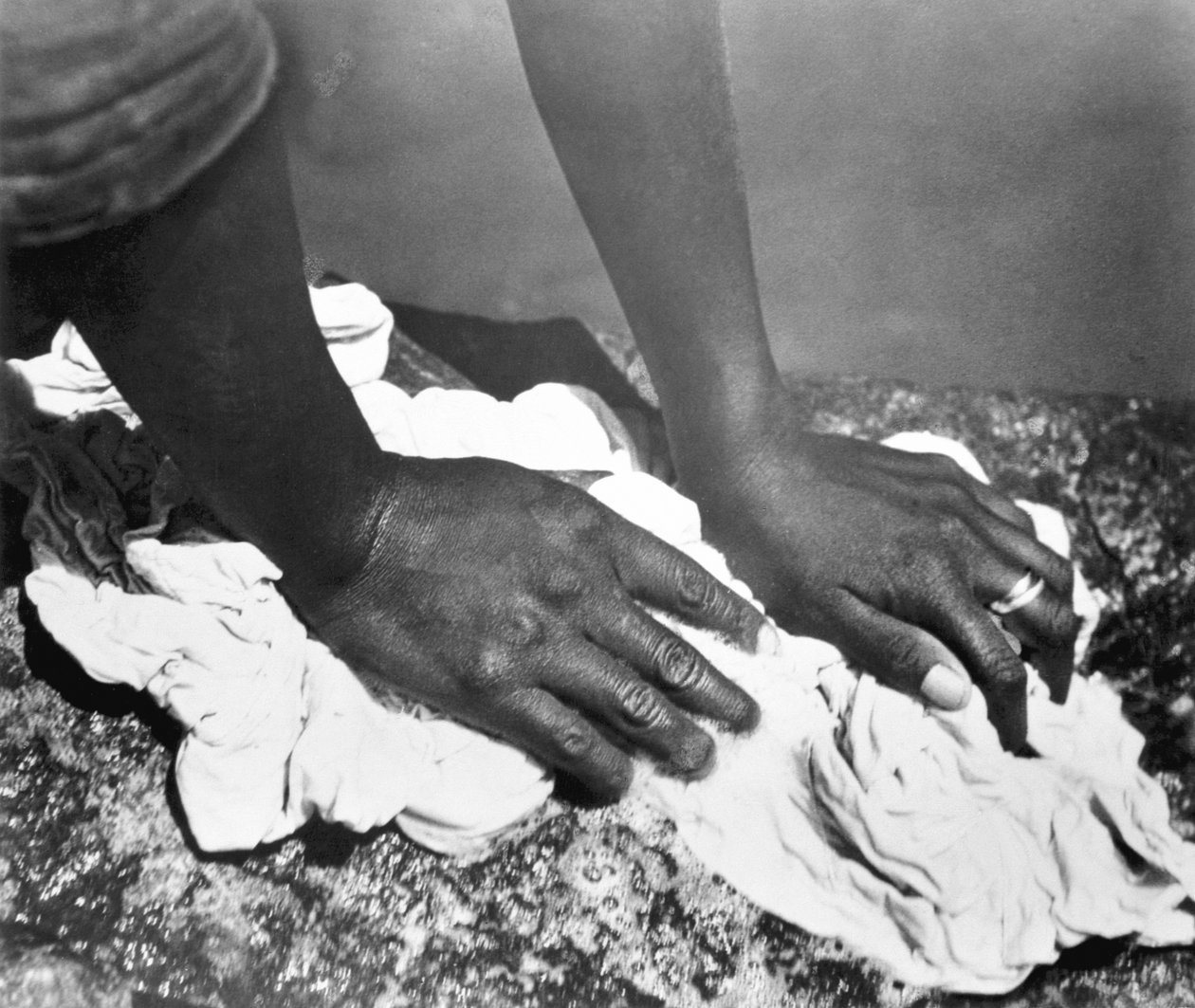 Mãos de uma mulher, México, 1926 de Tina Modotti