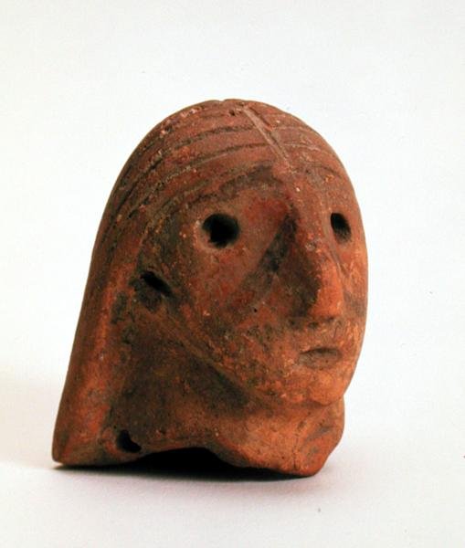 Cabeça de uma figura feminina, Krinichki, 4º milênio aC (cerâmica) de Tripolye Tripolye
