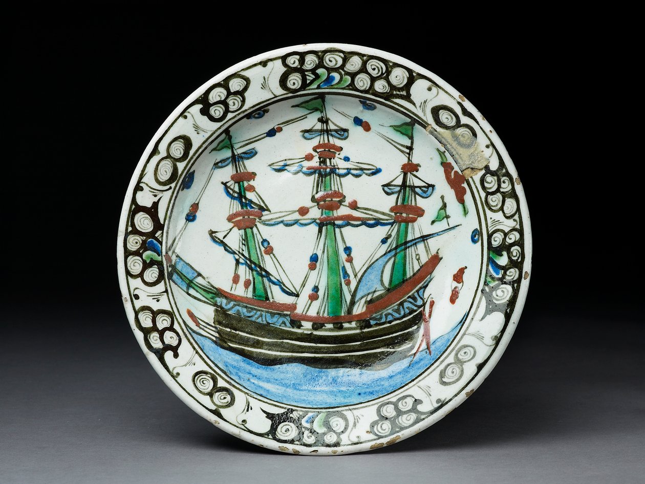Prato de pasta de pedra com decoração de sub-camada, Iznik, c.1620-30 (cerâmica) de Turkish School