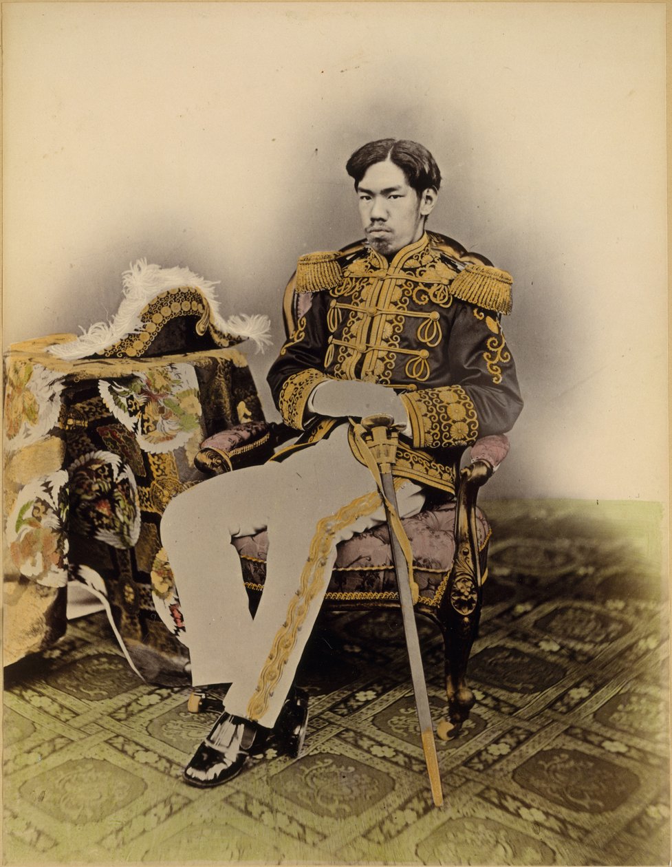 Mutsuhito, O Imperador Meiji, 1872 (albumina de impressão a partir de vidro negativo com cor aplicada) de Uchida Kuichi