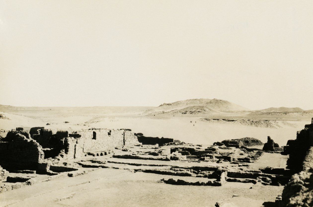 Zona comercial no Mosteiro de São Simeão, Assuão, Egito, fotografia de Ugo Monneret de Villard de Ugo Monneret de Villard