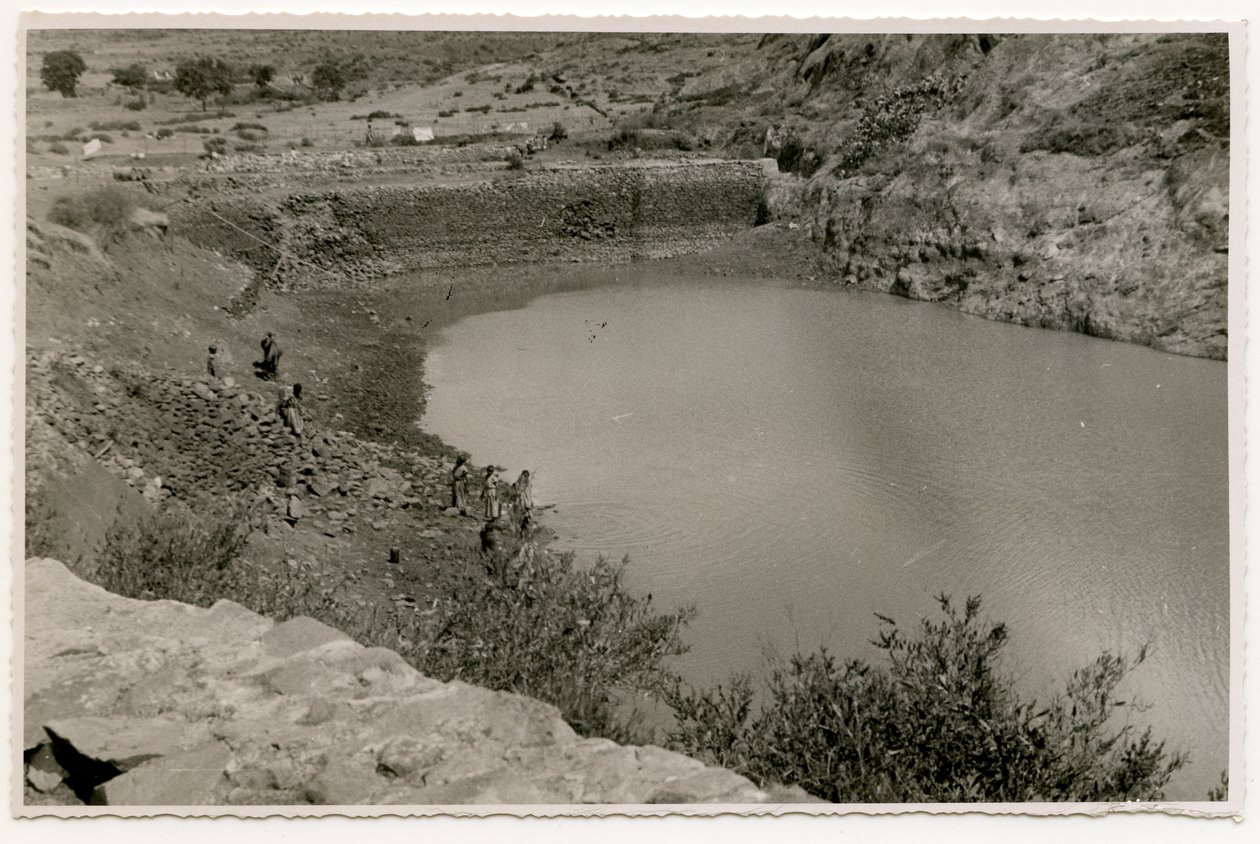 Bacia hidrográfica perto de Axum, Etiópia, fotografia de Ugo Monneret de Villard de Ugo Monneret de Villard