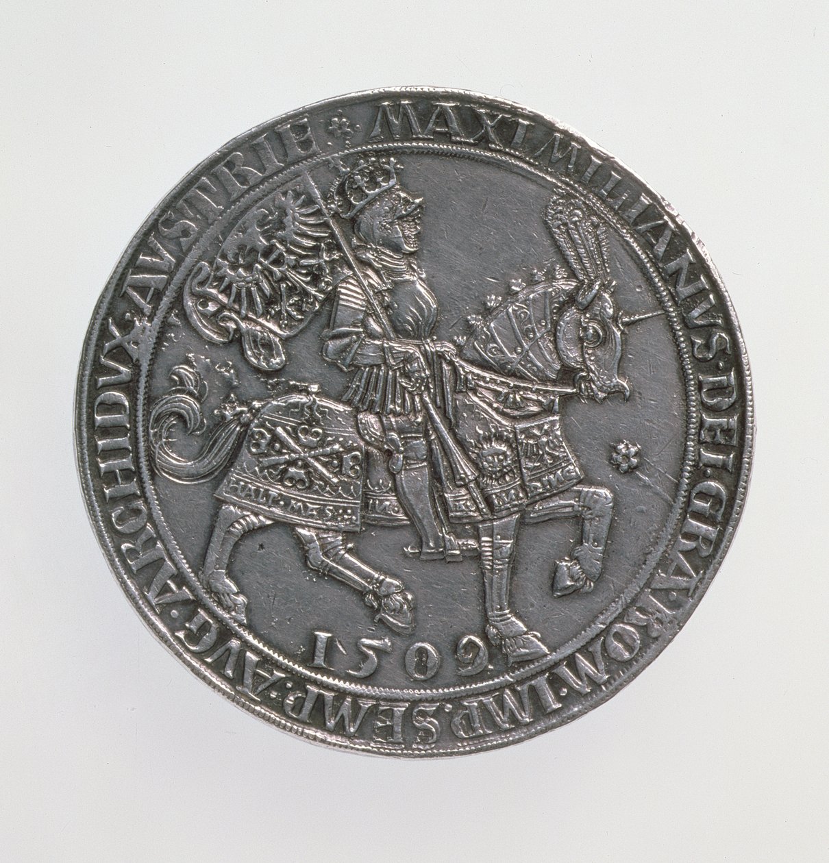 Kronungsdoppelguildiner (duplo-guildener) do Imperador Maximiliano I (1493-1519), Antuérpia Mint, reedição de uma moeda de 1509, 1517 (anverso) (prata) (para reverso ver 168075) de Ulrich Ursentaler