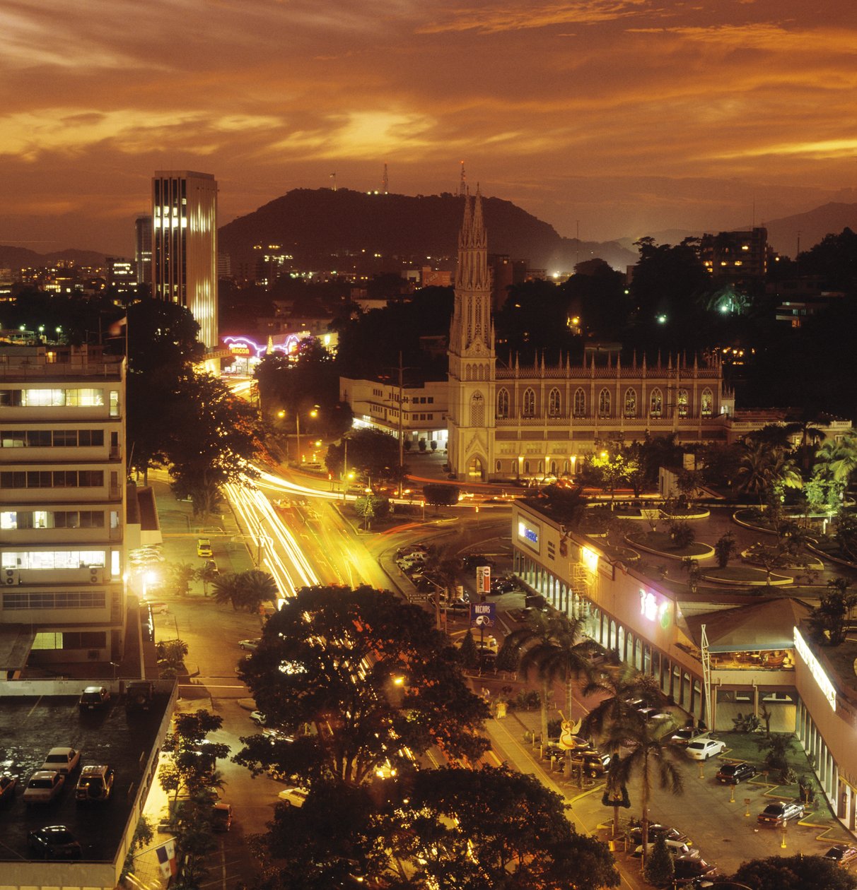 Vista aérea, de, cidade, à noite, (photograph) de Unbekannt Unbekannt