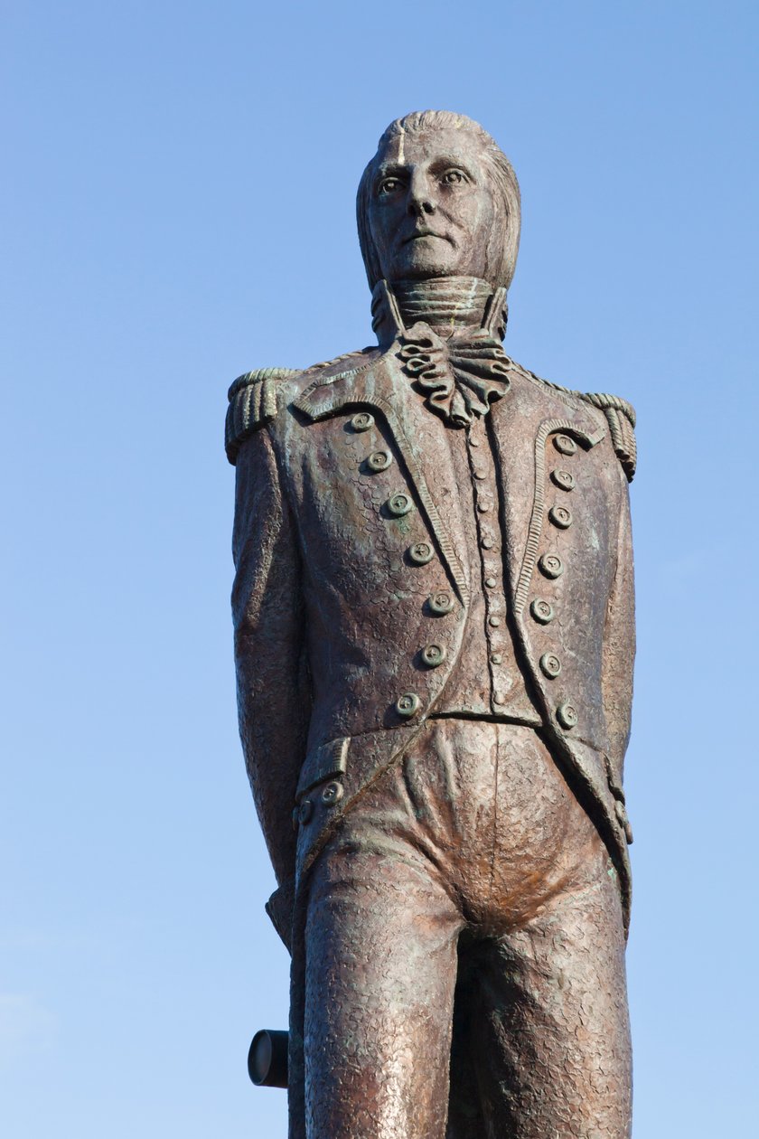 Bantry, West Cork, Irlanda. Estátua de Theobald Wolfe Tone, 1763 - 1798, revolucionário irlandês e membro fundador dos Irlandeses Unidos, que é considerado o pai do republicanismo irlandês. Estátua esculpida por J de Unbekannt Unbekannt