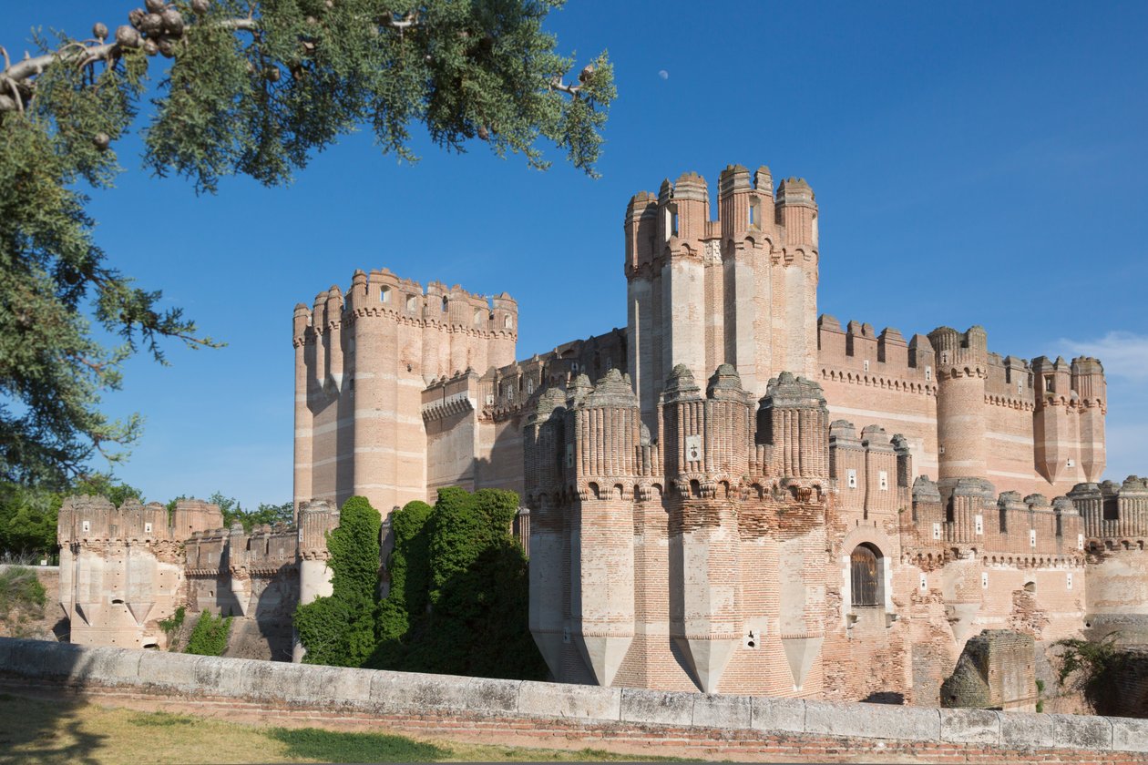 Coca, Província de Segóvia, Espanha. Castillo de Coca. Castelo da Coca. Exemplo importante de arquitetura militar Mudéjar. de Unbekannt Unbekannt