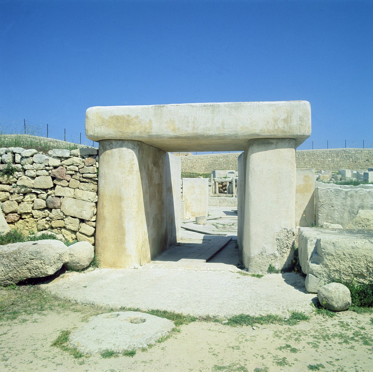 Local do templo megalítico, c.3000-c.2500 aC de Unbekannt Unbekannt