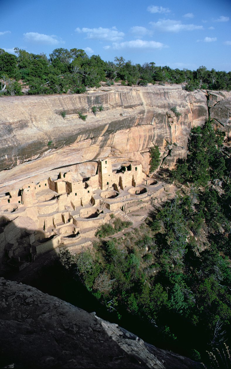 Moradias de penhasco indígenas Pueblo, construído do século 11-14 de Unbekannt Unbekannt