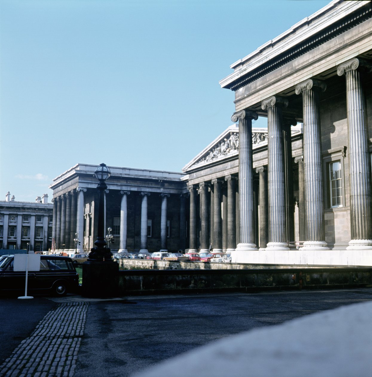 Frente sul do Museu Britânico de Unbekannt Unbekannt