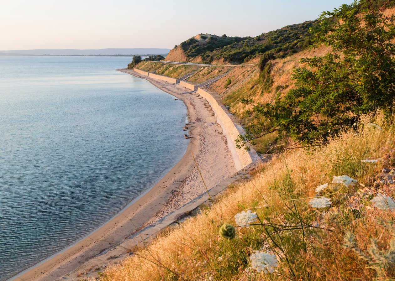 A praia de Anzac Cove, olhando para o norte de Unbekannt Unbekannt