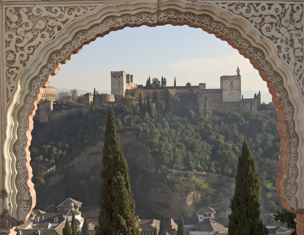 Ver através de Albaicin para La Alhambra de Unbekannt Unbekannt
