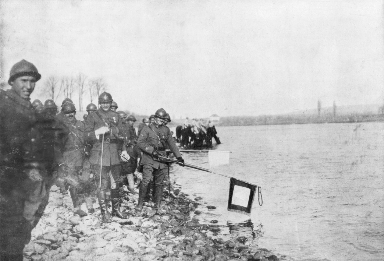 2ª divisão marroquina banha suas bandeiras no Reno, Huningue, Alsácia, França, 21 de novembro de 1918 de Unbekannt