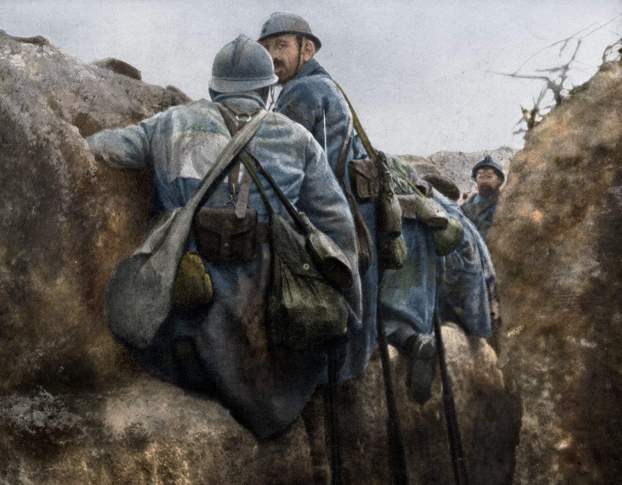 Uma trincheira francesa antes de um ataque, 2ª Batalha de Champagne, França, 25 de setembro de 1915 de Unbekannt