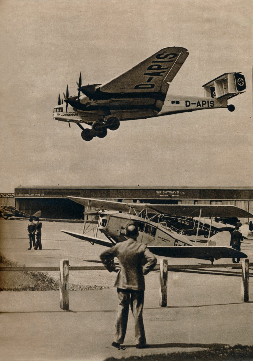 Um avião Junkers alemão chegando no aeroporto de Croydon, c1934 c1937 de Unbekannt