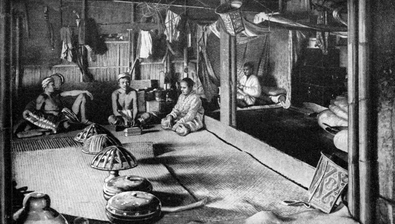 Uma longa casa nativa de Kalimantan, Bornéu, 1922 de Unbekannt