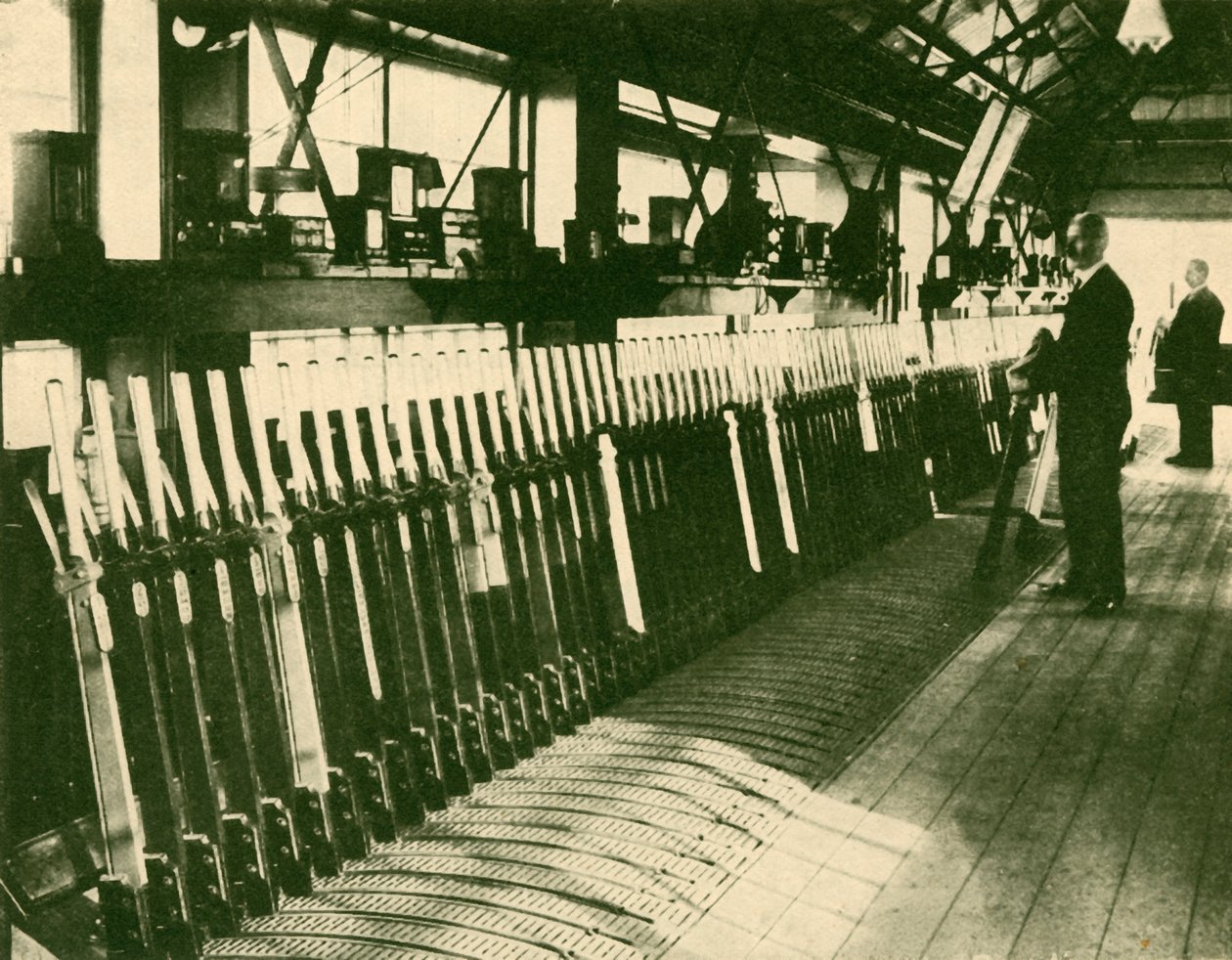 Uma caixa manual na linha principal de Great Western, Reading, 1930. de Unbekannt