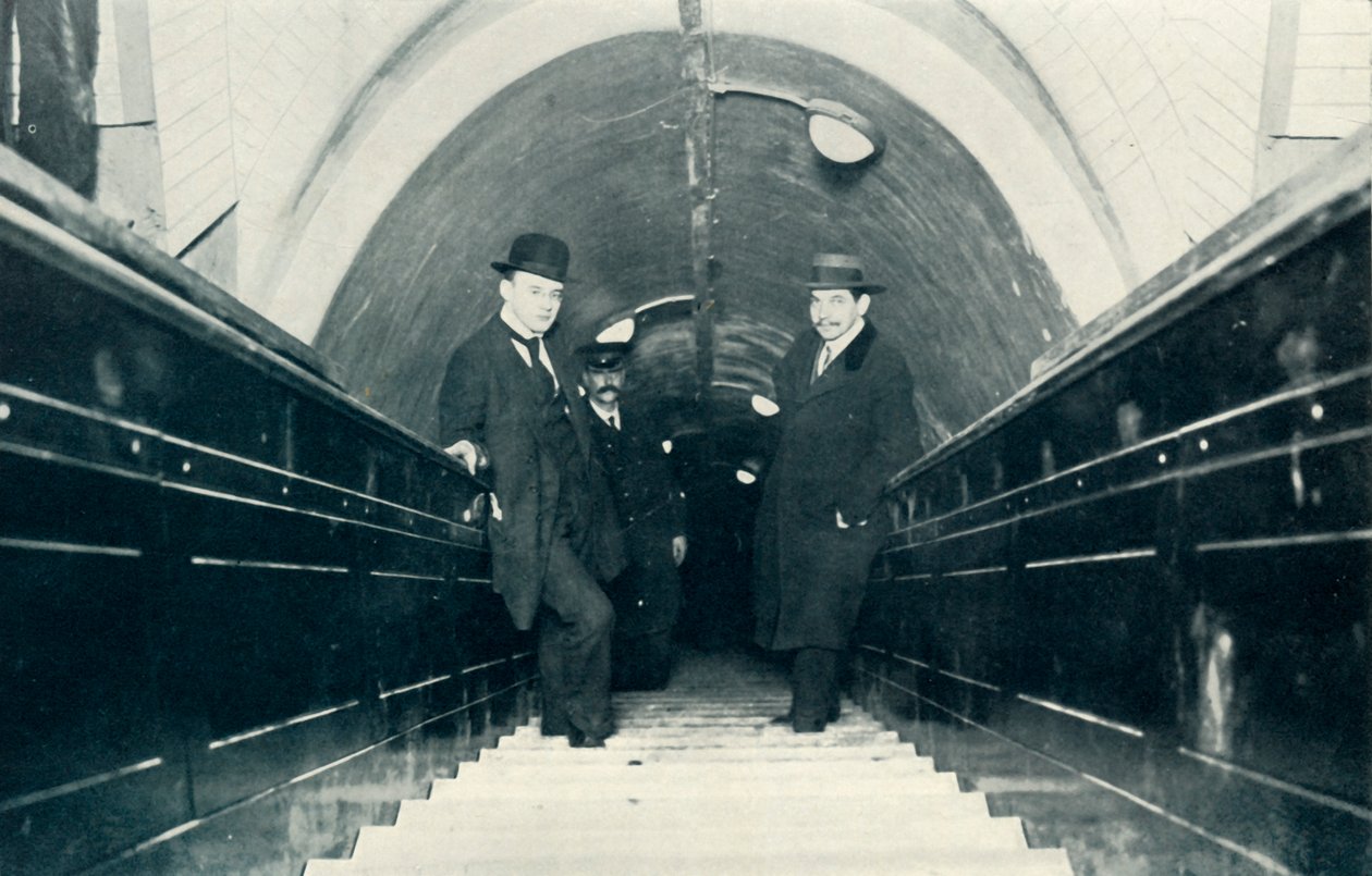 Uma Escada em Movimento, 1922. de Unbekannt