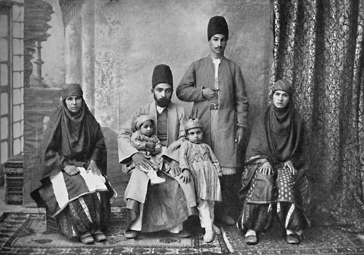 Uma família Persa Parsi, 1902 de Unbekannt