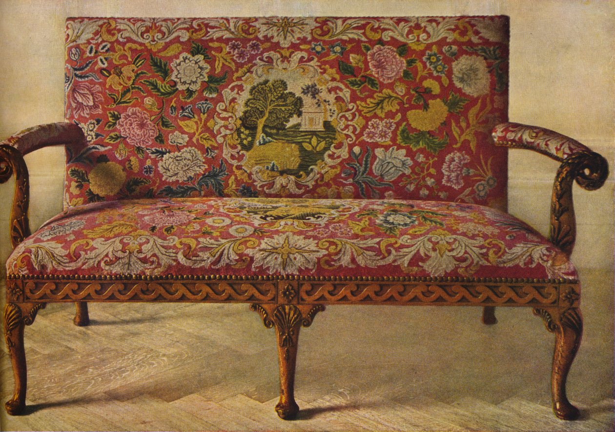 Um canapé da rainha Anne estofado em Petit Point, c1900, 1936 de Unbekannt