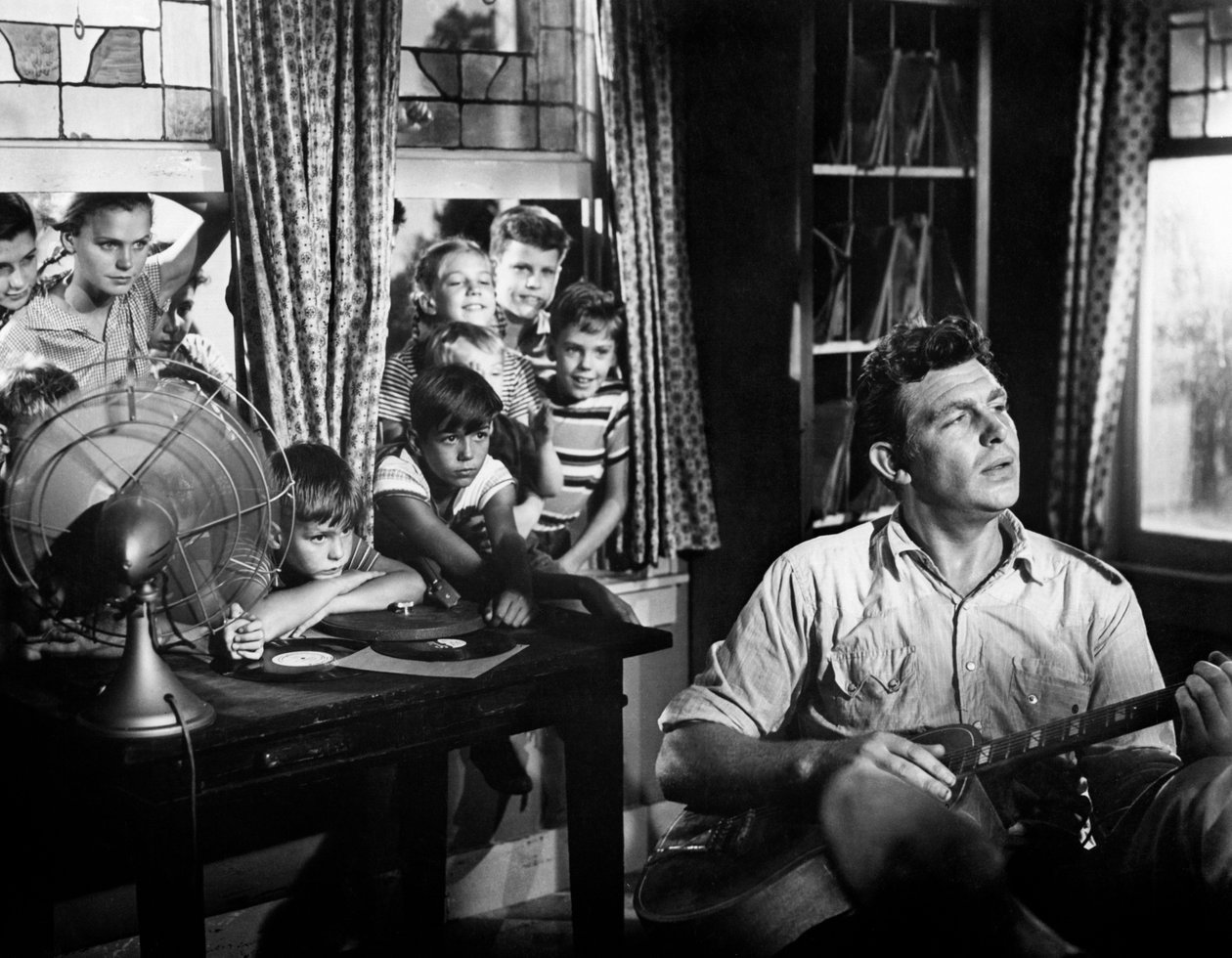 Um rosto na multidão, dirigido por Elia Kazan de Unbekannt