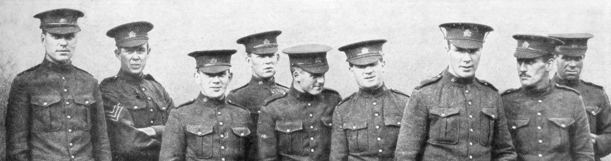 Um grupo de soldados canadenses, 1914 de Unbekannt