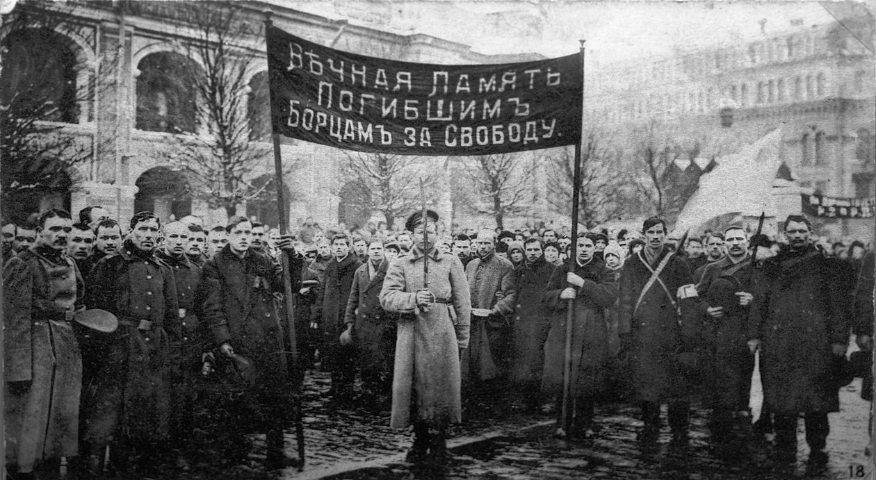 Cerimônia de luto pelas vítimas da Revolução de Fevereiro, Rússia, 1917. de Unbekannt