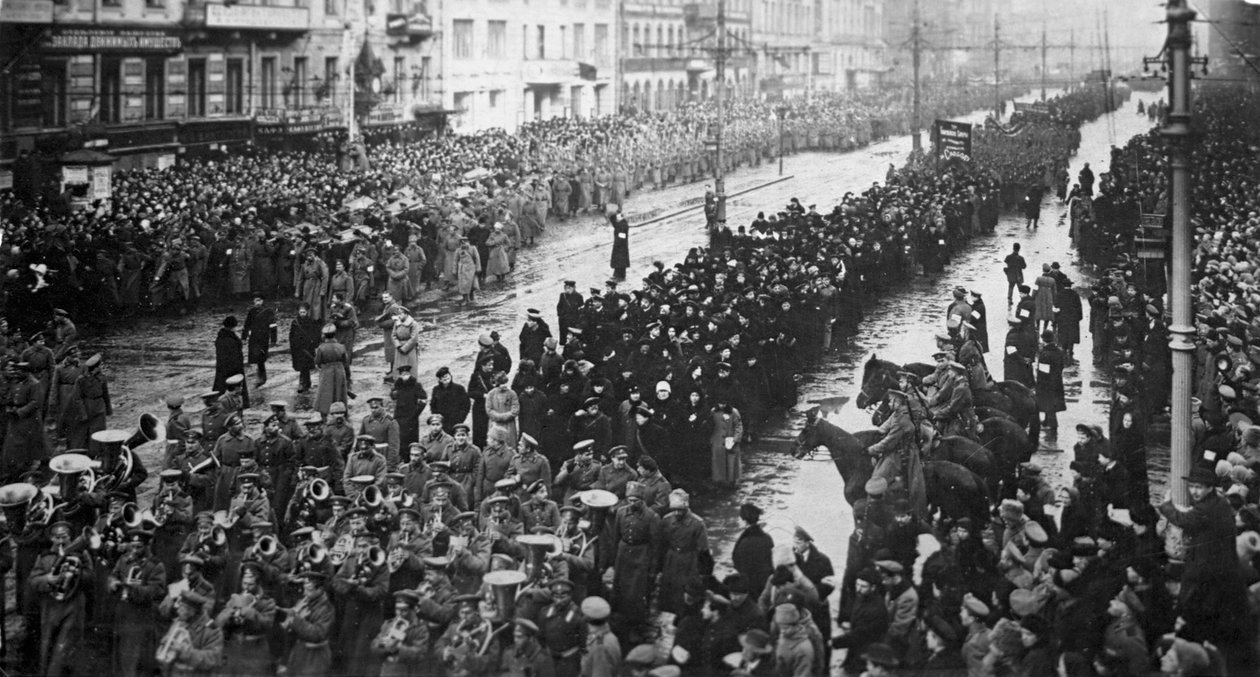 Cerimônia de luto pelas vítimas da Revolução de Fevereiro, Rússia, 5 de abril de 1917 de Unbekannt