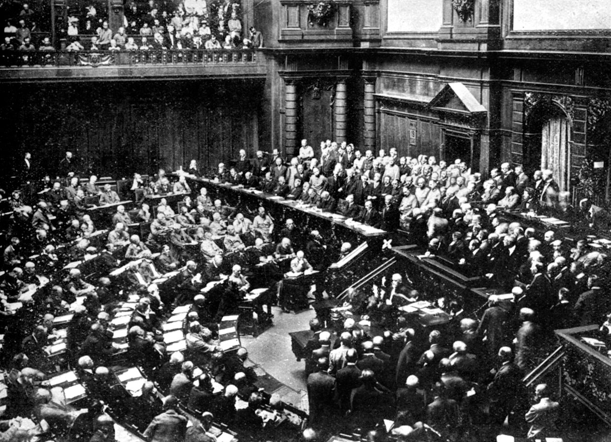 Uma sessão típica do Reichstag, Parlamento da República Alemã, 1926 de Unbekannt