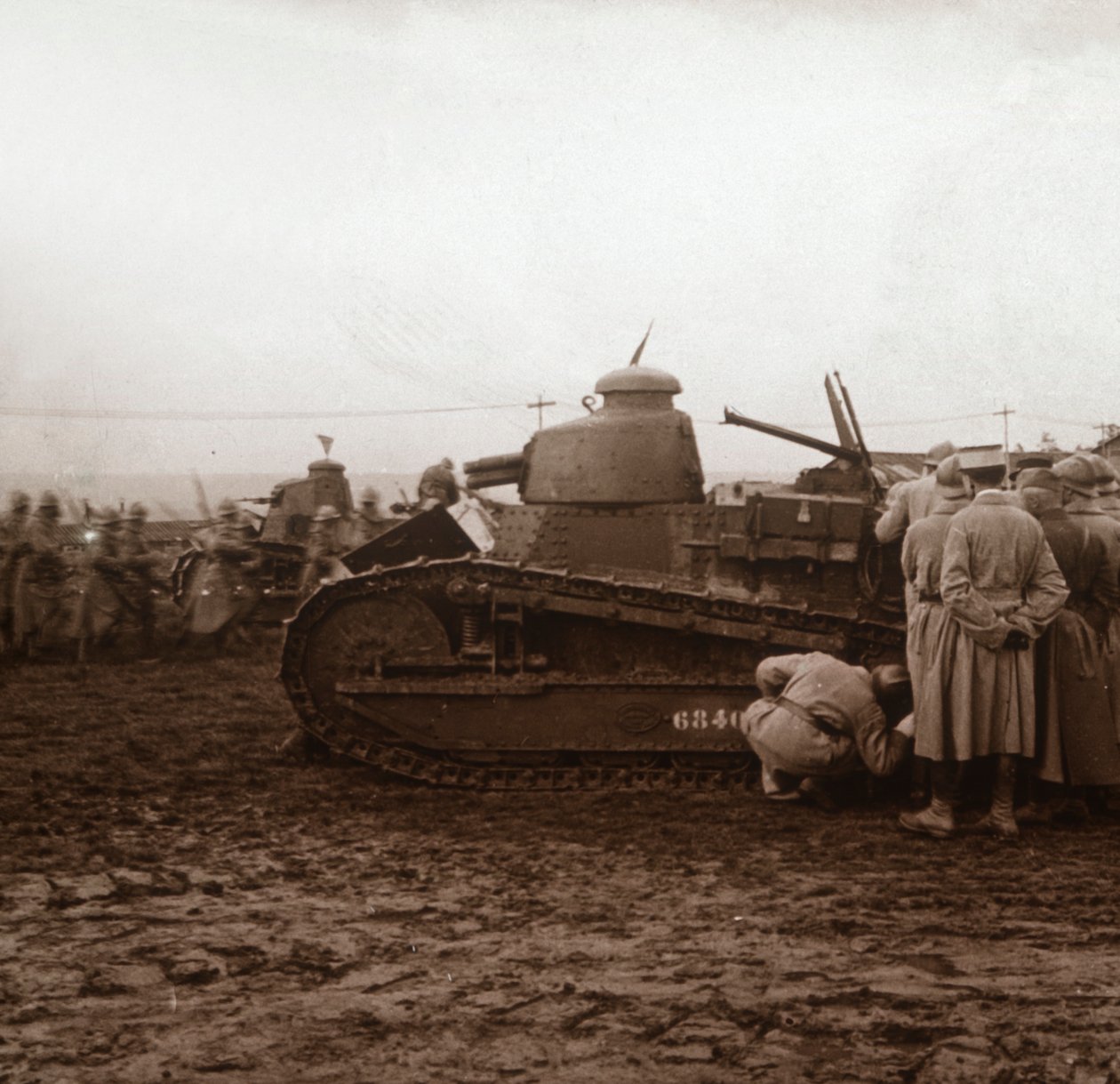 Avançando com tanques, c1914-c1918 de Unbekannt
