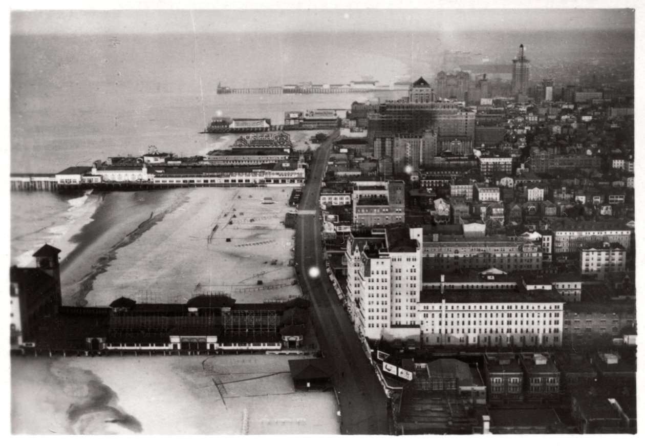 Vista aérea de Atlantic City, Nova Jersey, EUA, de um Zeppelin, 1930 1933 de Unbekannt