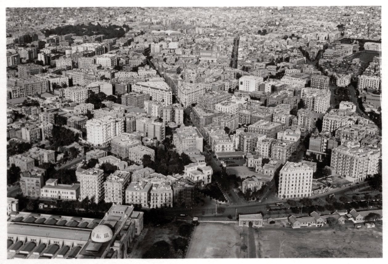 Vista aérea do novo Cairo, Egito, de um Zeppelin, 1931 1933 de Unbekannt