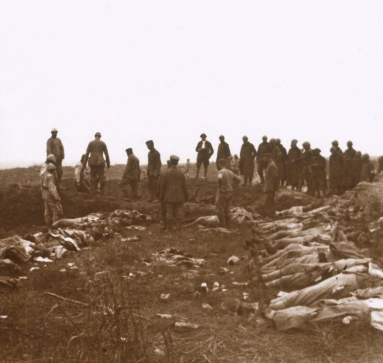Após o ataque, Dompierre, norte da França, c1914-c1918 de Unbekannt