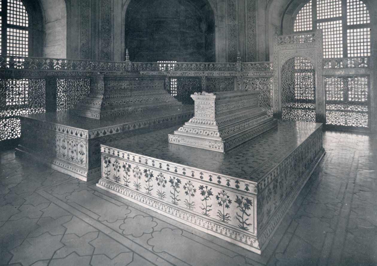 Agra, túmulos de Mumtaz-I-Mahal e Shahjehan no Taj, c1920. de Unbekannt