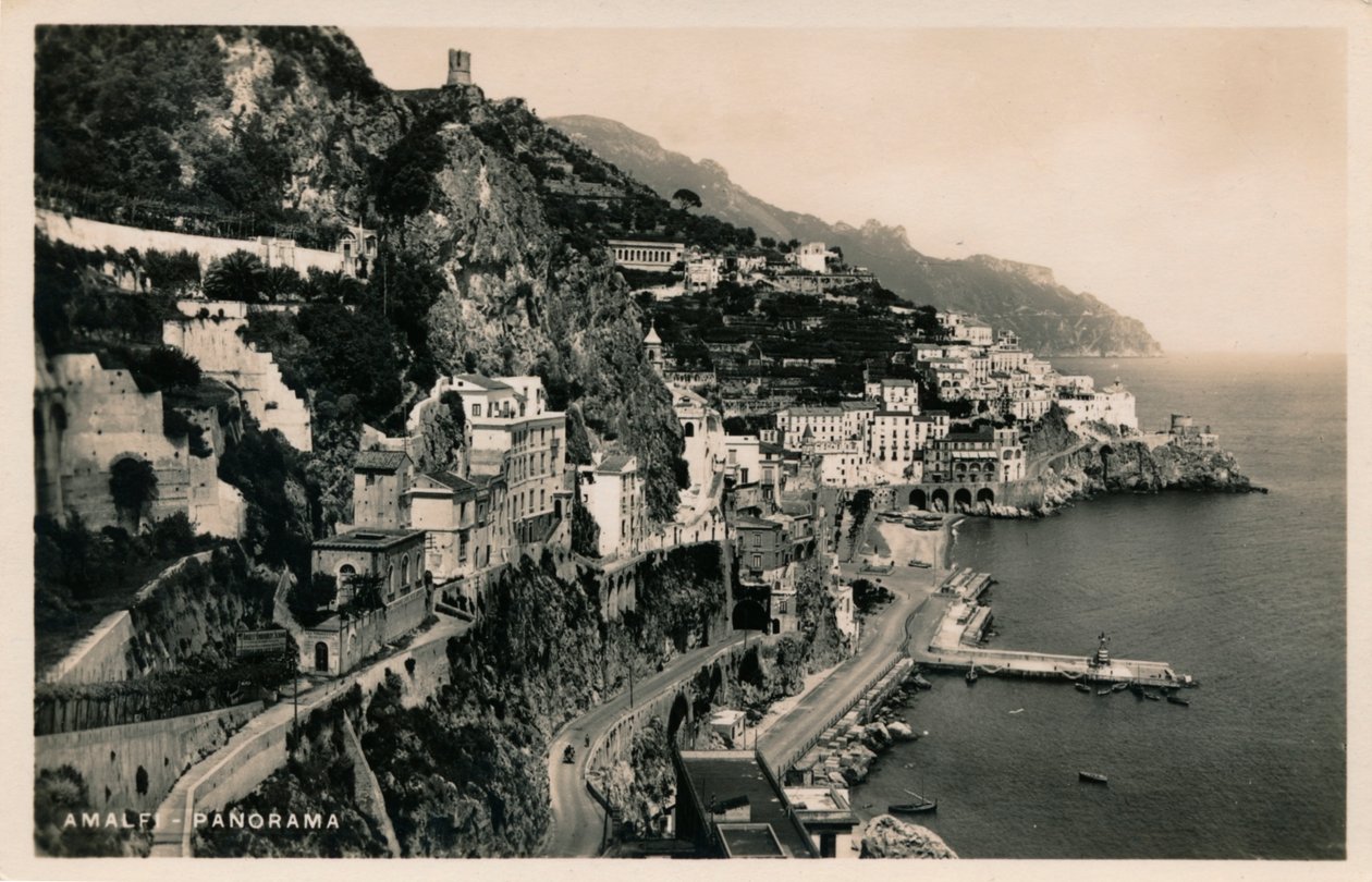 Amalfi - Panorama, c1910. de Unbekannt