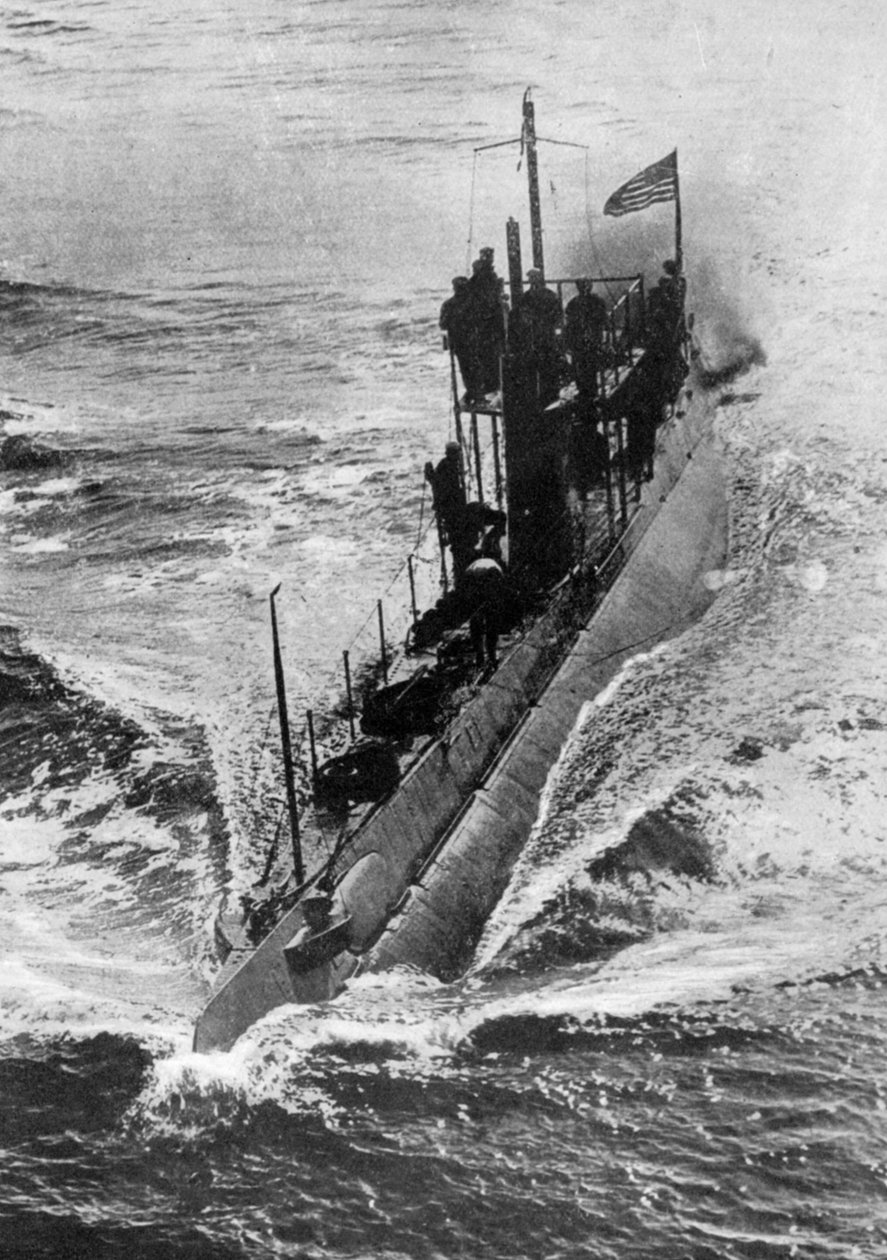 Preparação para submarinos americanos a toda velocidade, Primeira Guerra Mundial, 1914-1918, c1920 de Unbekannt