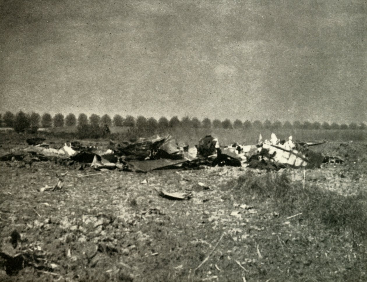 E depois: O fim de um Heinkel em um campo francês, 1939-1940, 1941. de Unbekannt