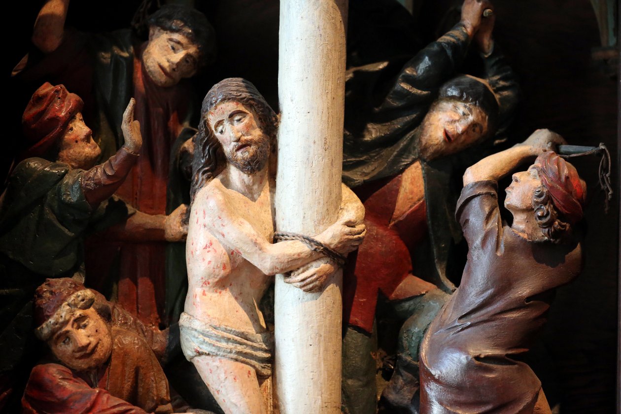 Arbois, Jura, França, le 31/8/2015 - Igreja de Saint-Hippolyte. O retábulo do século XV. Flagelação de Cristo. de Unbekannt