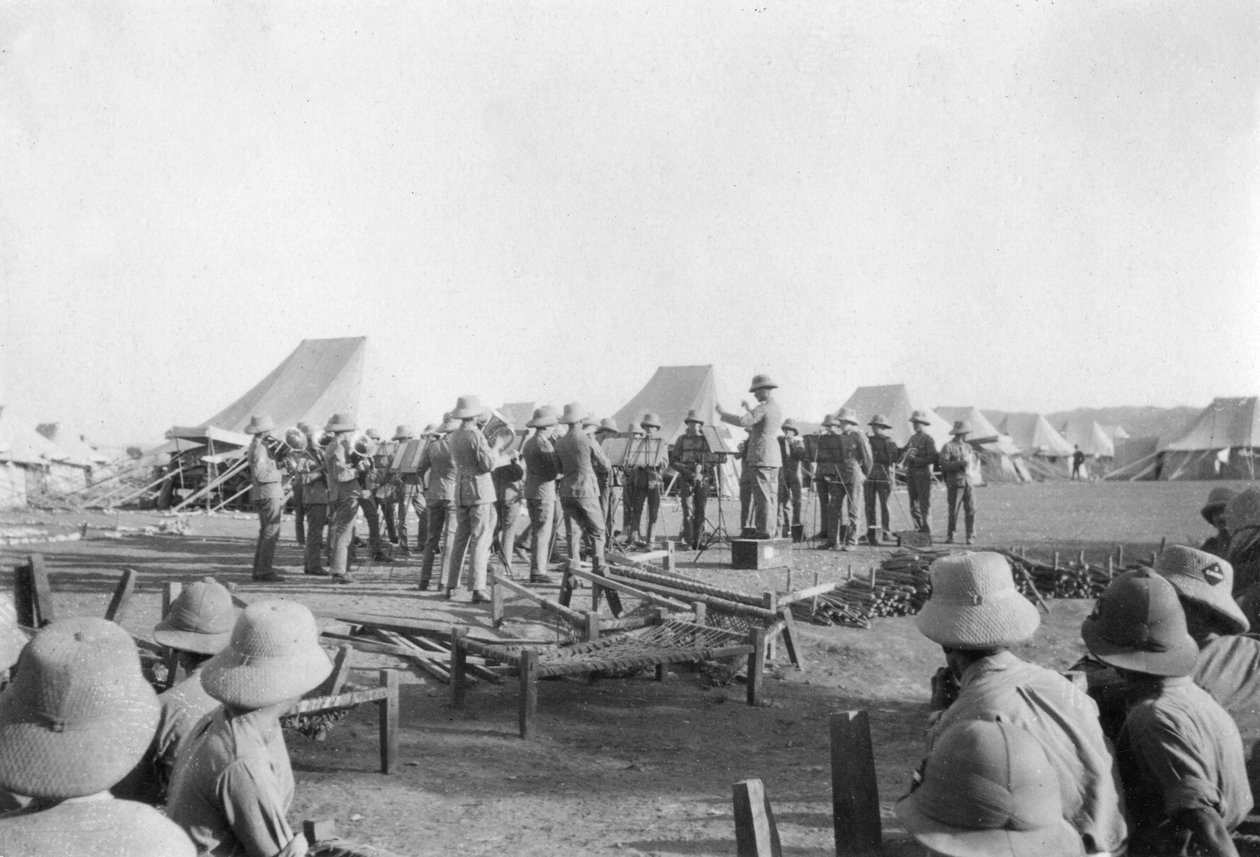 Prática de banda do exército, Howshera, 1917 de Unbekannt