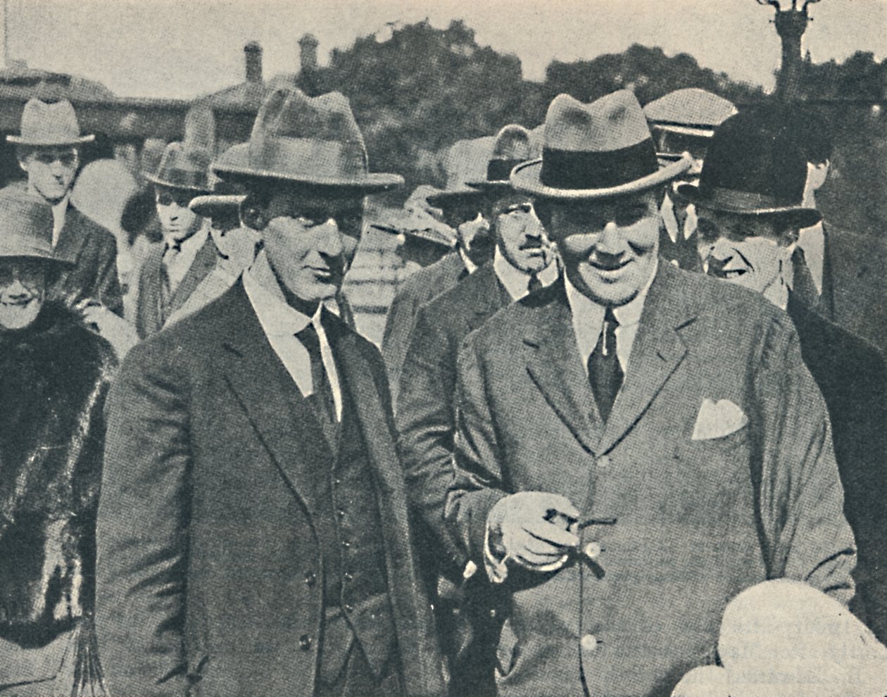 Chegada na Inglaterra. Capitão Cecil Foster e seu diretor Gravesend, agosto de 1923, 1936 de Unbekannt