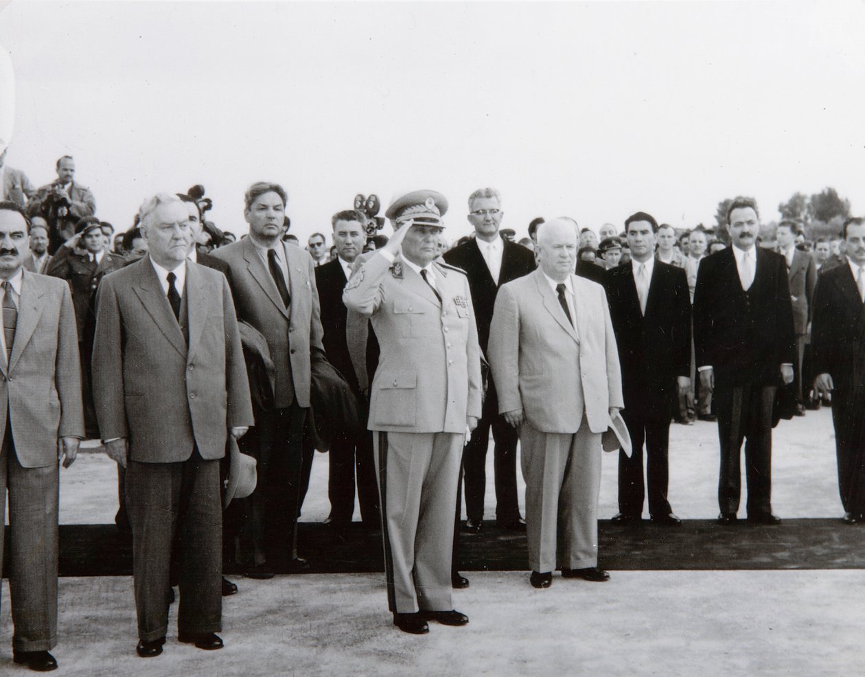 Chegada da delegação soviética em Belgrado, Jugoslávia, 26 de maio de 1955. de Unbekannt