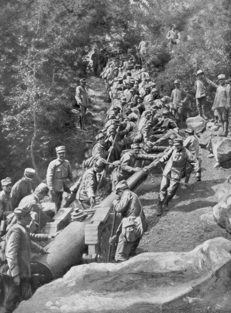 Peça de artilharia sendo puxada por 600 soldados, Segunda Batalha de Isonzo, Primeira Guerra Mundial, 1915 de Unbekannt