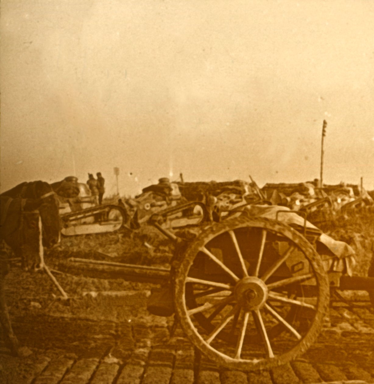 Montagem de tanques, c1914-c1918 de Unbekannt