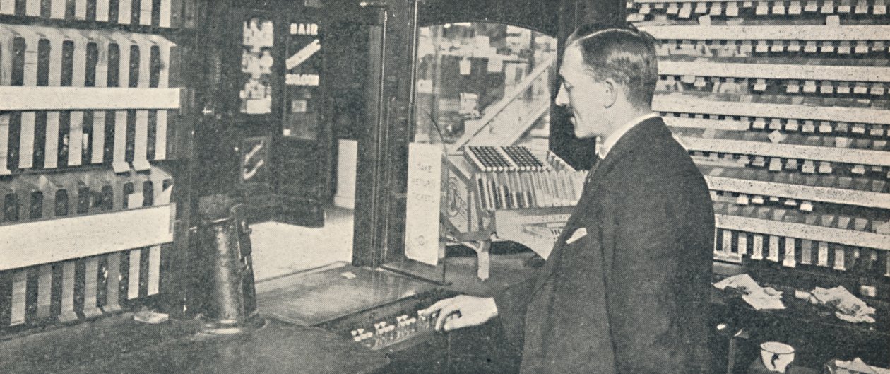 Máquinas automáticas de bilhetes e trocas em Westminster, 1926 de Unbekannt