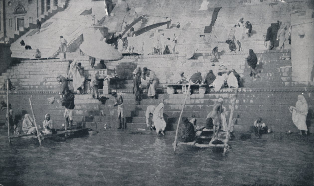 Banhando-se em Benares, 1924 de Unbekannt