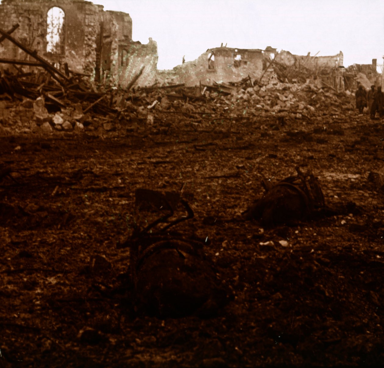 Campo de batalha, Aisne, França, c1914-c1918 de Unbekannt