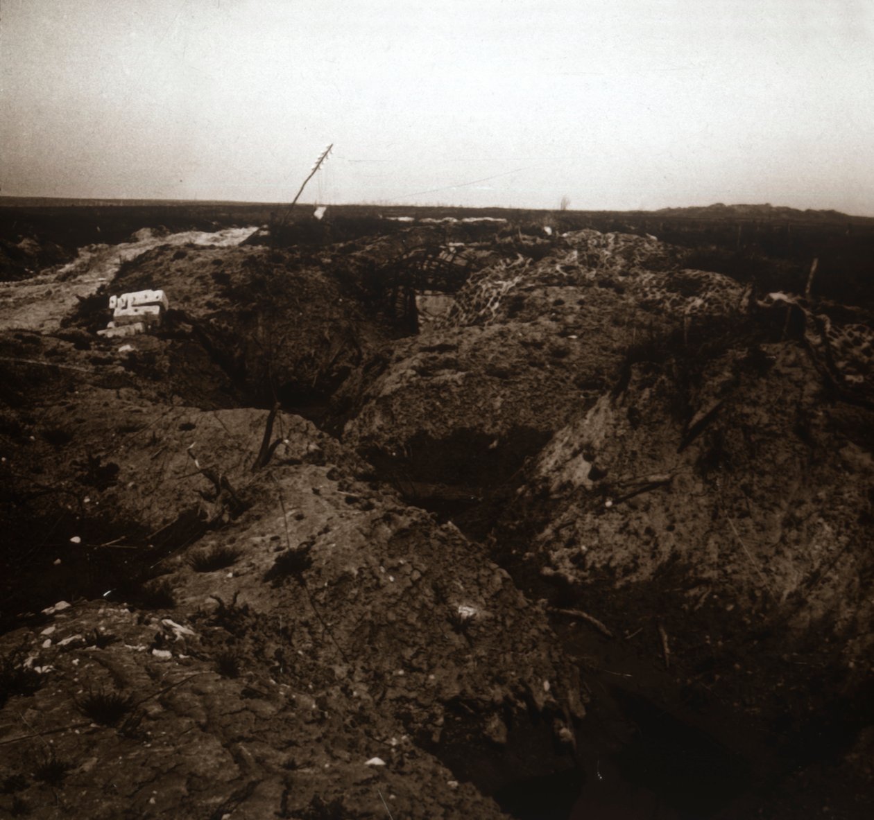 Campo de batalha, Craonne, norte da França, c1914-c1918 de Unbekannt