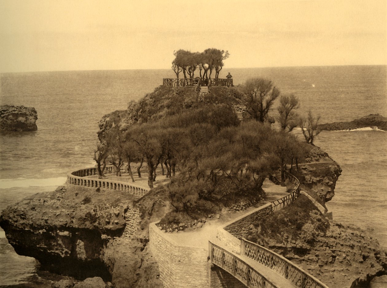Biarritz - A Rocha de Basta, c1930. de Unbekannt