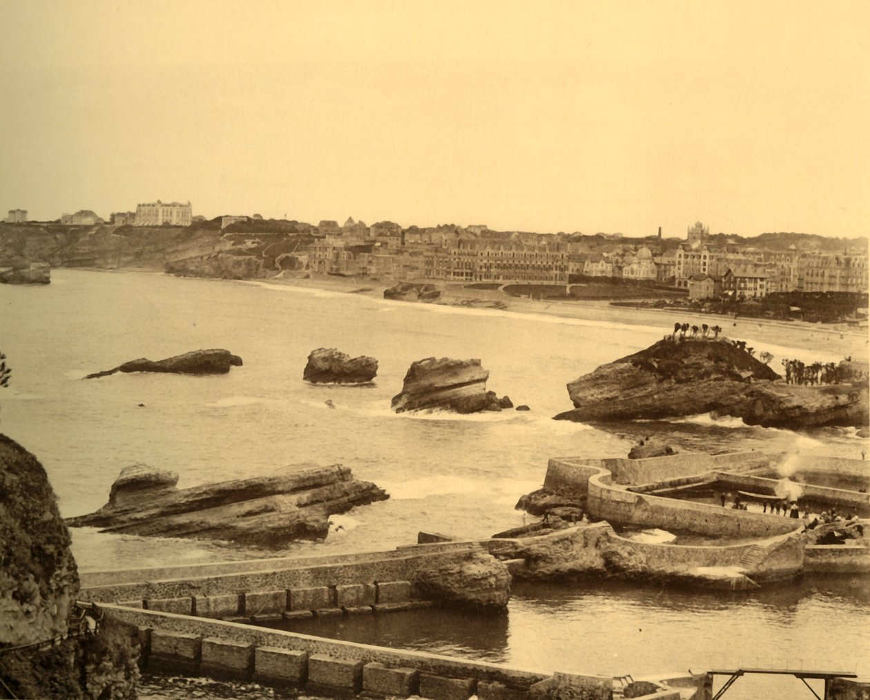 Biarritz - Visão geral tirada do Altaay, c1930. de Unbekannt