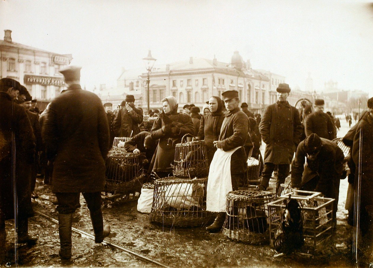 Mercado de pássaros, Praça Trubnaya, Moscou, Rússia, 1908 de Unbekannt