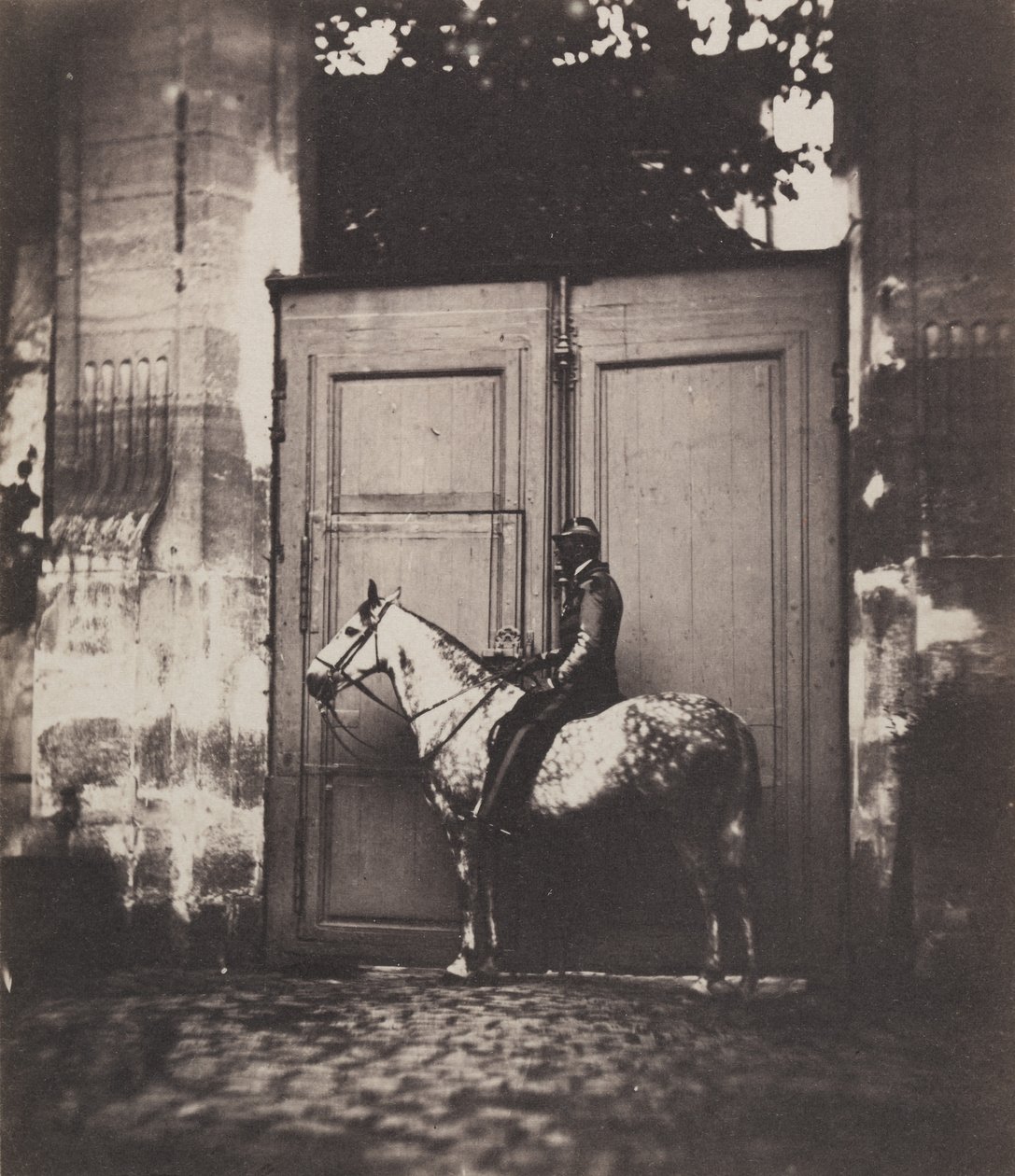 Cavaleiro preto na frente de uma porta, c. 1855 de Unbekannt